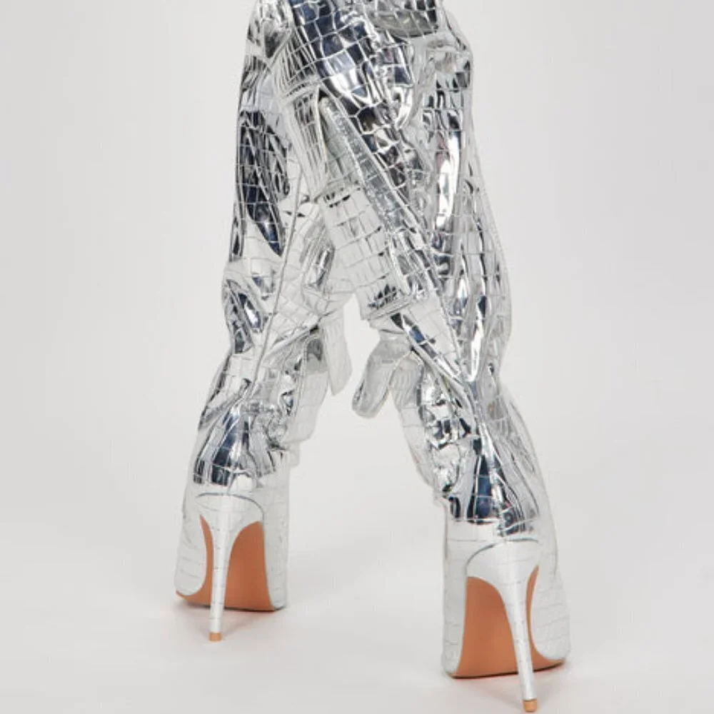 Feeling Trendy Cargo Boots - Silver